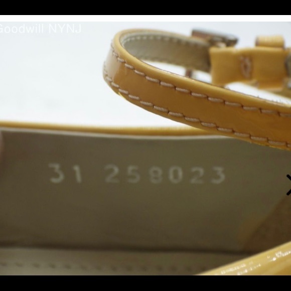 Authentic Gucci yellow patent ballet flats girls 31 13 - Picture 3 of 4